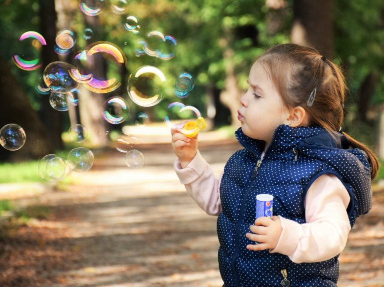 La méthode Montessori pour les assistantes maternelles